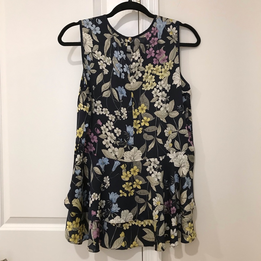Floral Top - Picture 3 of 3